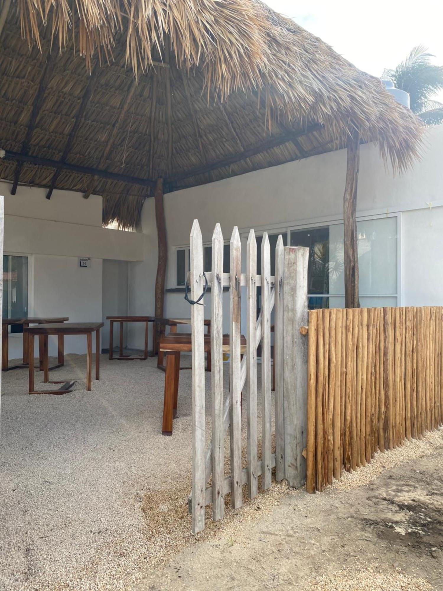 Aparthotel Casa Colibri El Cuyo Extérieur photo